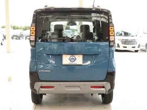 Mitsubishi Delica Mini