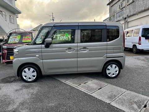 Suzuki Spacia