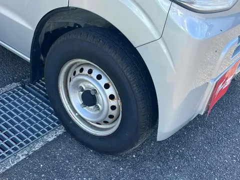 Mitsubishi Minicab Van