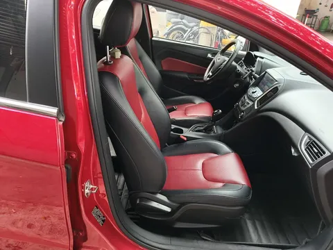 Chery Arrizo 5