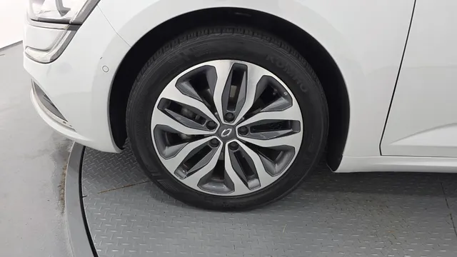 Renault Talisman (SM6)