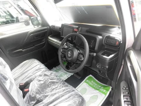 Suzuki Spacia Gear