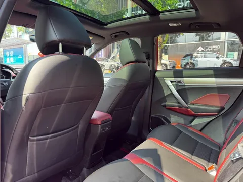 Geely Coolray (Binyue)