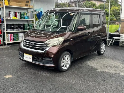 Nissan Dayz Roox