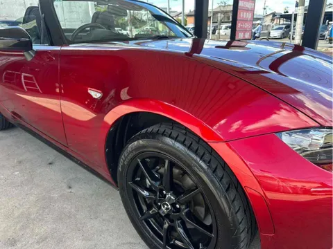 Mazda MX-5 (Roadster)