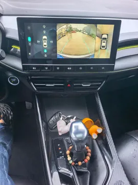 Roewe i5
