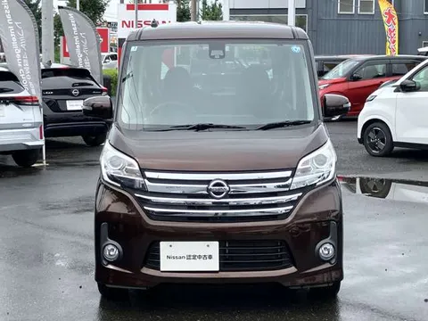 Nissan Dayz Roox