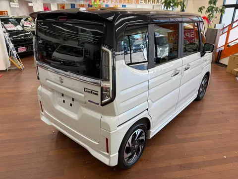 Suzuki Spacia Custom