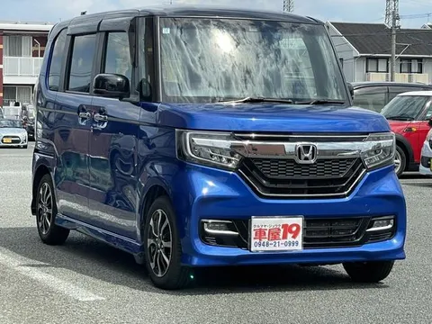 Honda N-BOX Custom