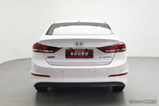 Hyundai Elantra (Avante)
