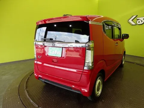 Honda N-BOX Slash