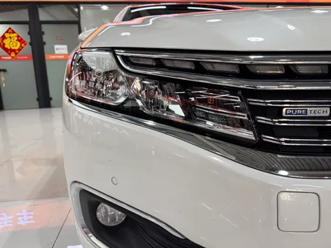 Citroen C6