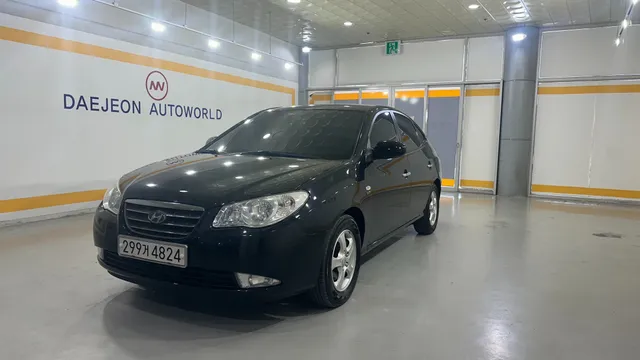 Hyundai Elantra (Avante)