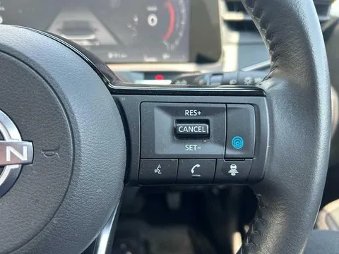Nissan Note Aura