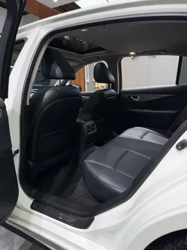 Infiniti Q50L