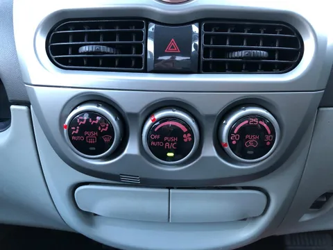 Mitsubishi I