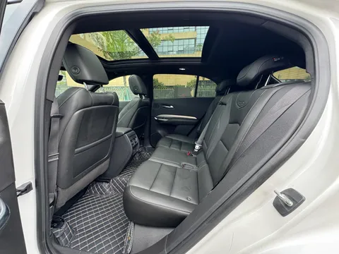 Cadillac XT4