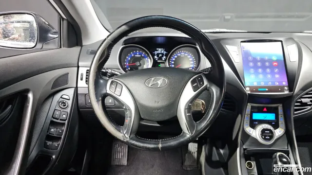 Hyundai Elantra (Avante)