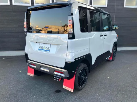 Mitsubishi Delica Mini