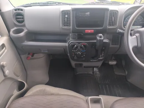 Nissan Clipper