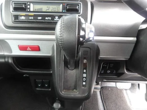 Suzuki Spacia Gear