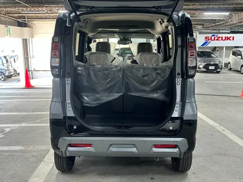 Mitsubishi Delica Mini