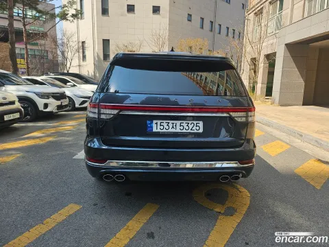 Lincoln Aviator