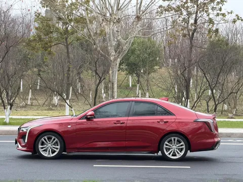 Cadillac CT4