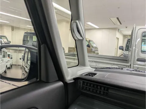 Suzuki Spacia Base