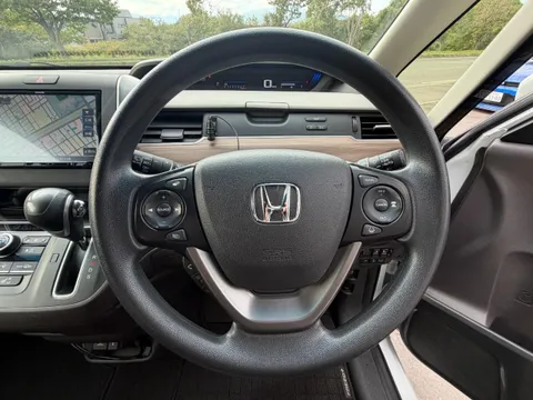 Honda Freed Plus