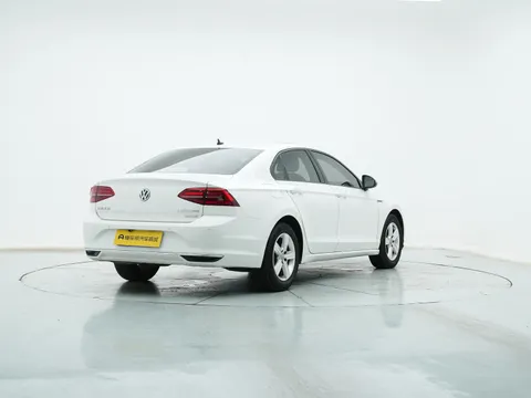 Volkswagen Lamando