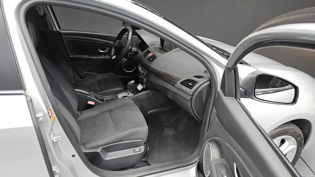 Renault SM3