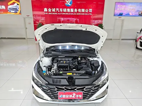 Hyundai Elantra (Avante)