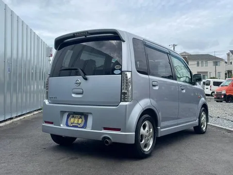 Nissan Otti