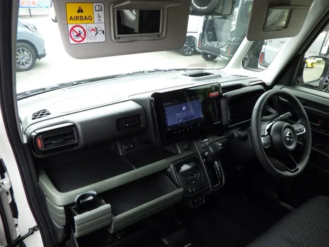 Suzuki Spacia Gear