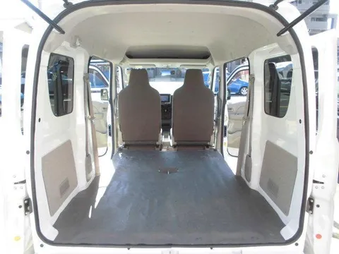 Mitsubishi Minicab Van