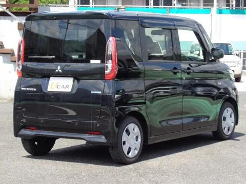 Mitsubishi eK Space