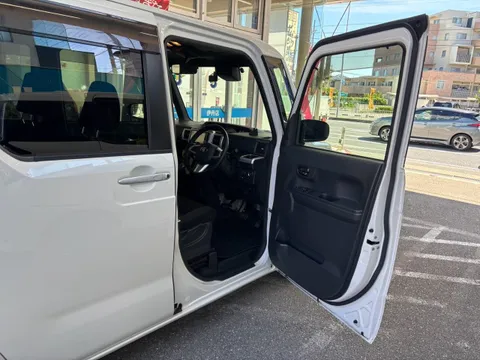 Toyota Pixis Mega