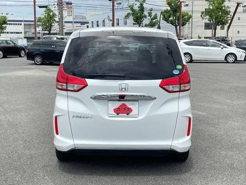 Honda Freed Plus