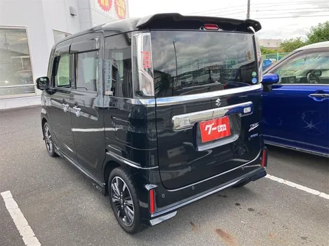 Suzuki Spacia Custom