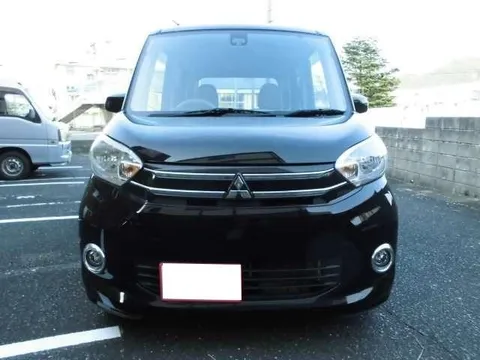 Mitsubishi eK Space