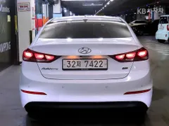 Hyundai Elantra (Avante)