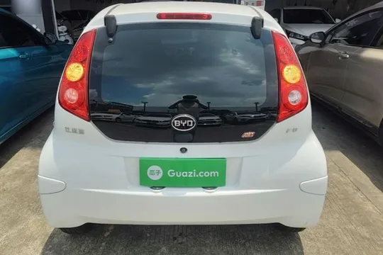 BYD F0