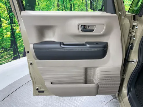 Honda N-BOX Joy