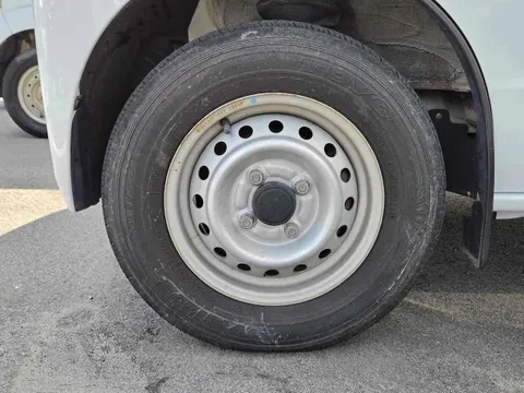 Mitsubishi Minicab Van