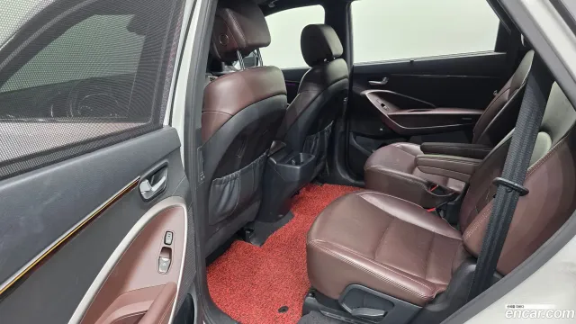 Hyundai Grand Santa Fe (Maxcruz)