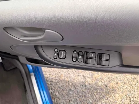 Subaru R2