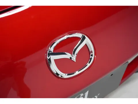 Mazda MX-5 (Roadster)