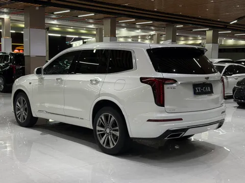 Cadillac XT6