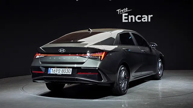Hyundai Elantra (Avante)